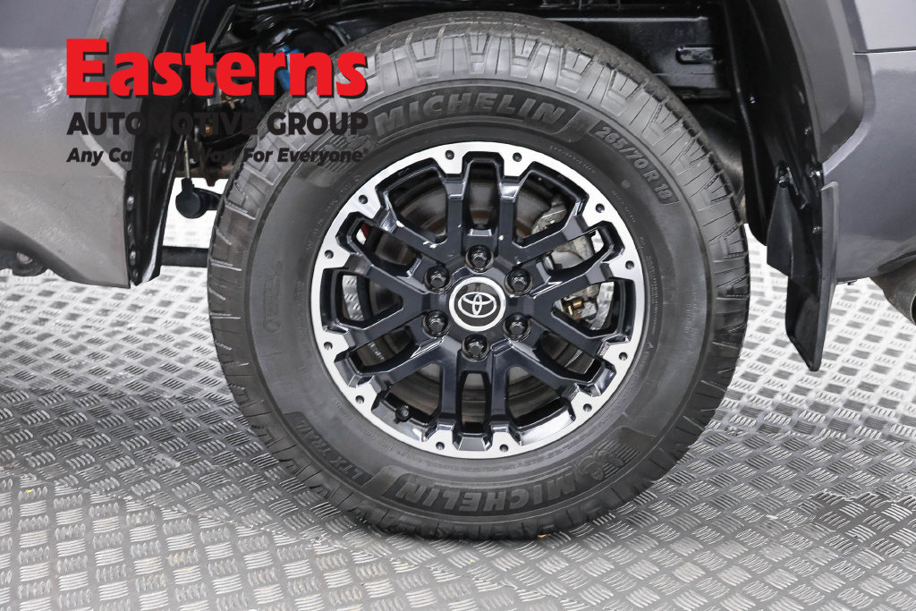 Used 2023 Toyota Tundra SR5 w/ TRD Off-Road Package AWD/4WD image 37