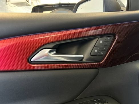 Used 2024 Chevrolet Traverse RS AWD/4WD image 29