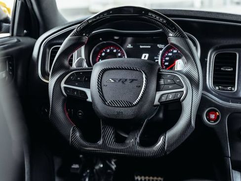 Used 2018 Dodge Charger SRT w/ Technology Group RWD image 7
