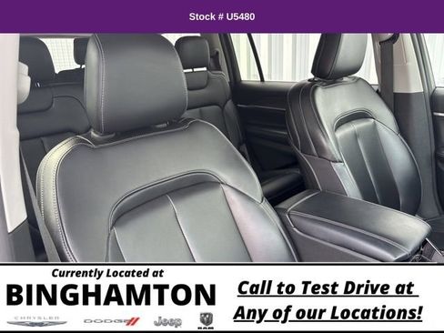 Used 2023 Jeep Grand Cherokee L Limited w/ Black Appearance Package image 30