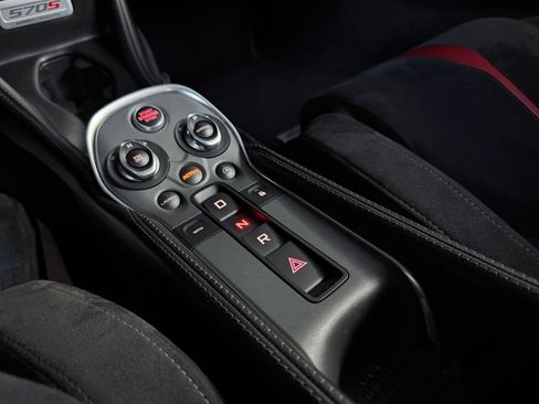 Used 2017 McLaren 570S Coupe image 31