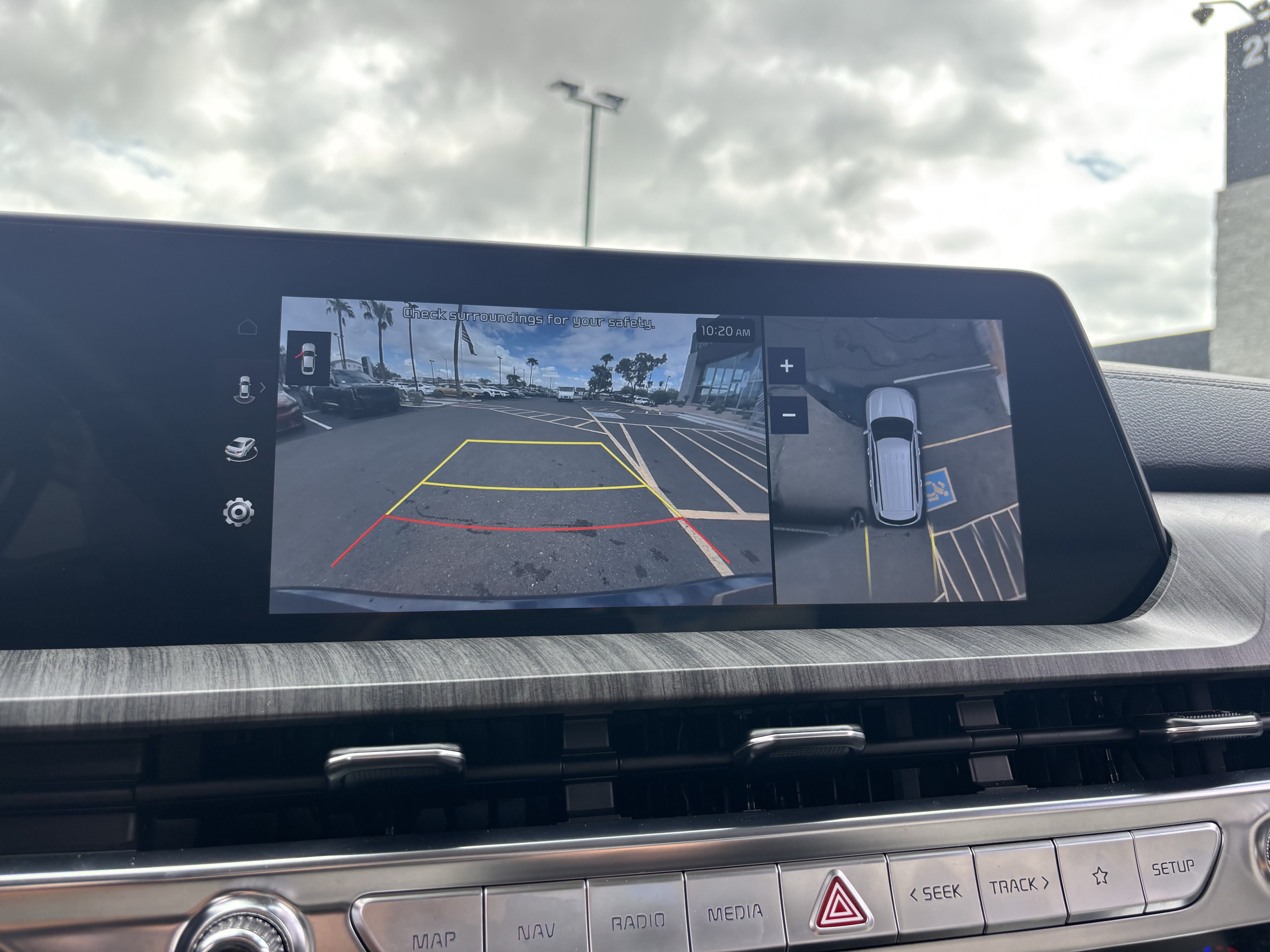 Certified 2024 Kia Telluride SX w/ Towing Package FWD image 22
