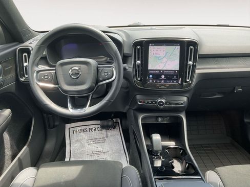 Certified 2023 Volvo XC40 Recharge Ultimate AWD/4WD image 10