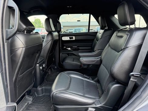 Used 2022 Ford Explorer ST w/ Equipment Group 401A AWD/4WD image 16