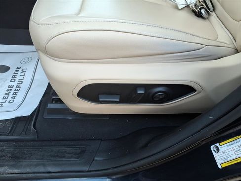 Used 2023 Jeep Grand Cherokee L Limited RWD image 19