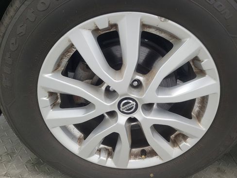 Used 2020 Nissan Rogue SV image 31