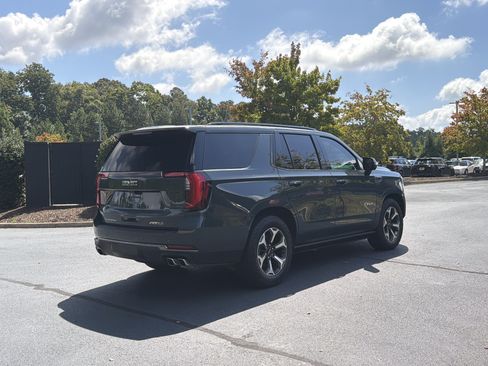Used 2025 GMC Yukon AT4 Ultimate AWD/4WD image 3