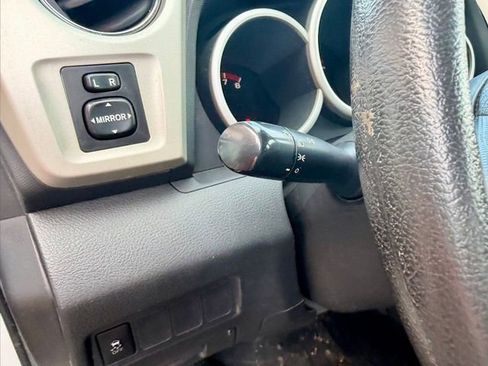 Used 2010 Toyota Matrix image 25