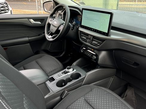 New 2026 Ford Escape Active w/ Active Premium Tech Pack image 9