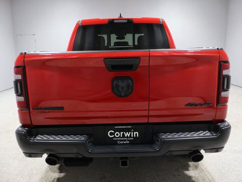 Used 2021 RAM 1500 Big Horn w/ Built-to-serve Edition image 4