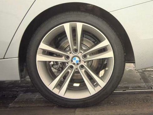 Used 2018 BMW 330i Sedan image 12