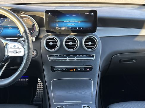 Used 2021 Mercedes-Benz GLC 300 image 22