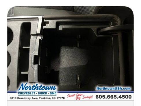 Used 2017 GMC Sierra 1500 SLE w/ SLE Value Package image 26