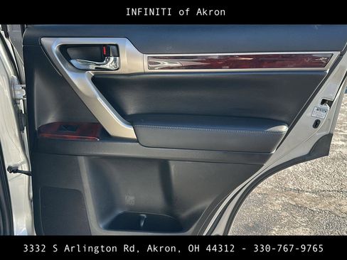 Used 2011 Lexus GX 460 image 26