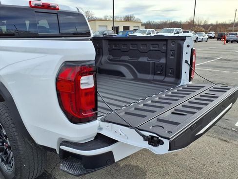 Used 2026 GMC Canyon AT4 w/ AT4 Premium Package image 23