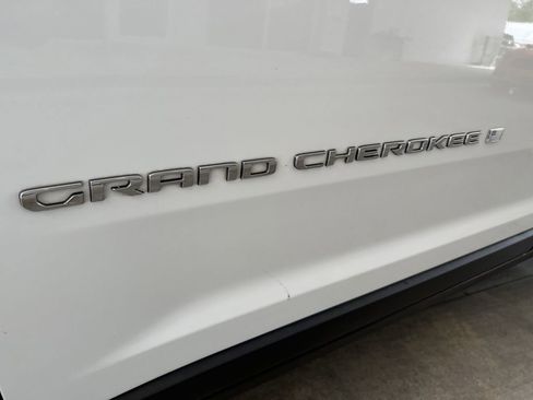 Used 2021 Jeep Grand Cherokee L Limited RWD image 19