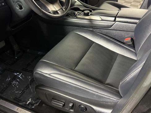 Used 2019 Lexus RX 350 AWD w/ Accessory Package image 21