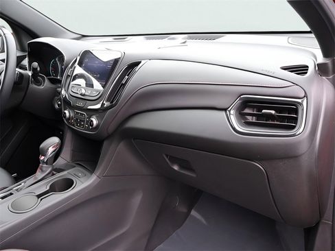 Used 2022 Chevrolet Equinox RS w/ RS Leather Package image 11
