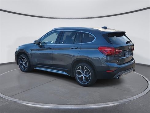Used 2019 BMW X1 xDrive28i w/ Convenience Package image 4
