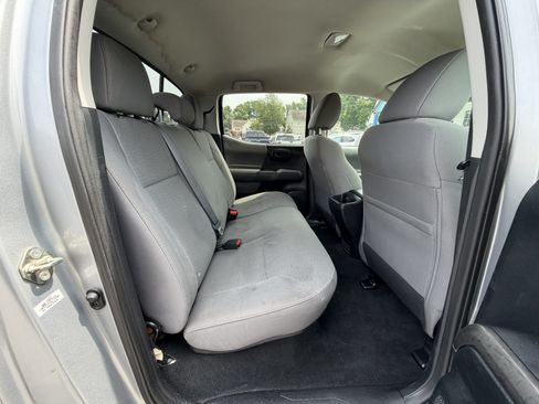 Used 2016 Toyota Tacoma SR5 w/ Towing Package RWD image 14