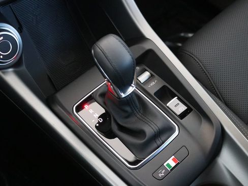 New 2025 Alfa Romeo Tonale w/ Premium Package AWD/4WD image 15