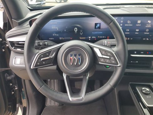 Used 2025 Buick Enclave Preferred image 22