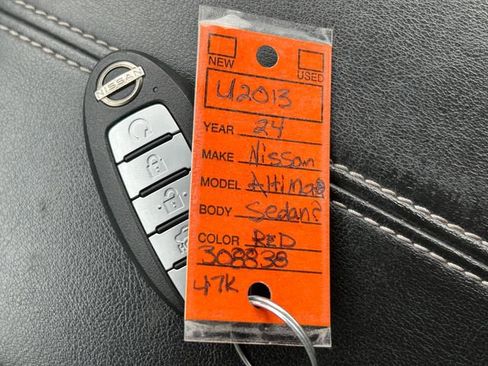 Used 2024 Nissan Altima 2.5 SV FWD image 37
