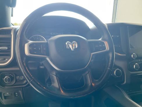 Used 2019 RAM 1500 Big Horn AWD/4WD image 14