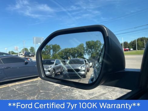 Used 2023 Ford Explorer XLT w/ Equipment Group 202A AWD/4WD image 18