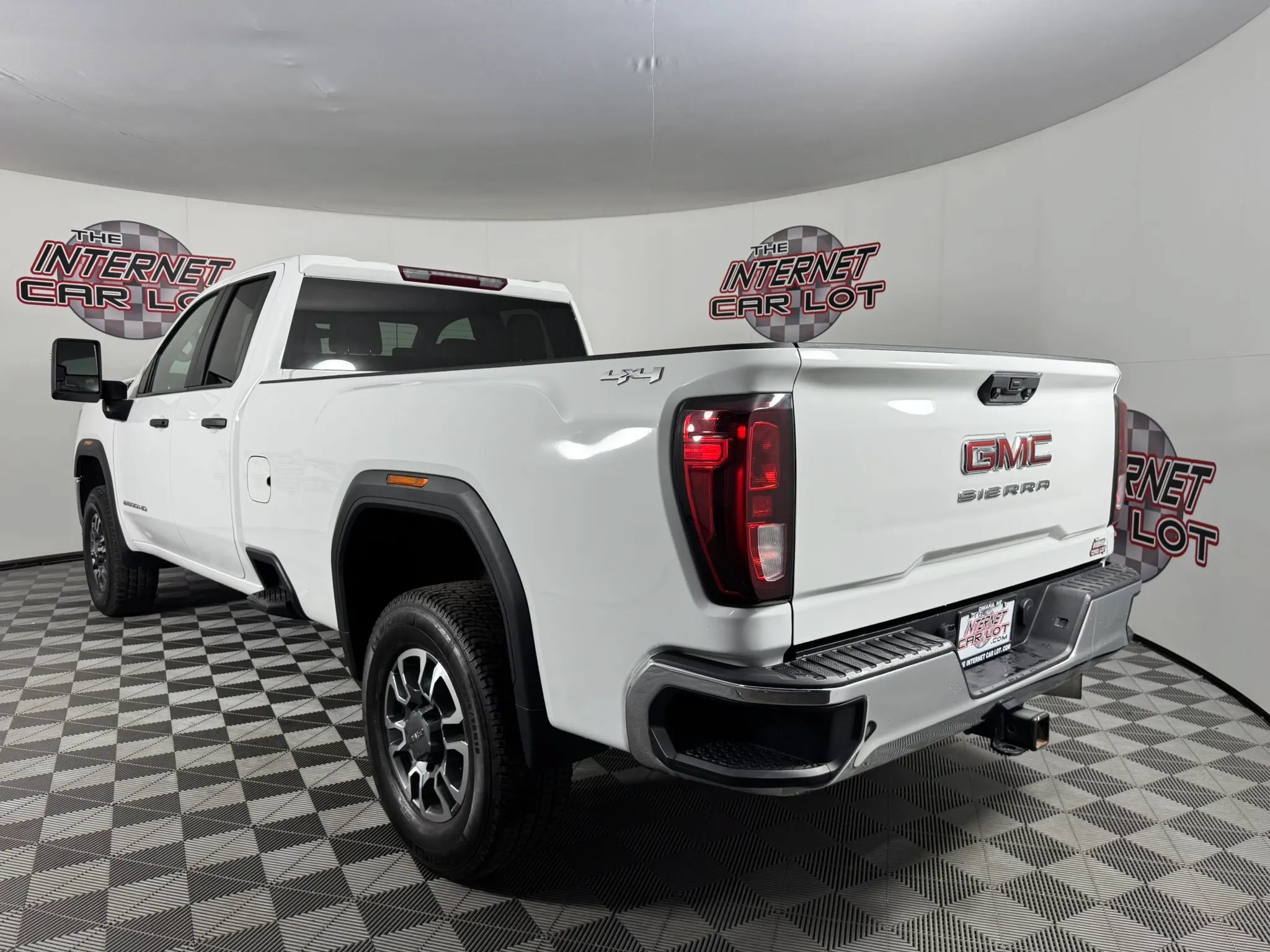 Used 2023 GMC Sierra 2500 Pro w/ Convenience Package AWD/4WD image 5
