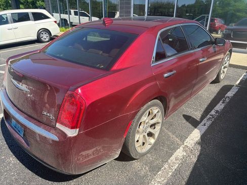 Used 2019 Chrysler 300 C w/ Sun, Sound & Nav Package RWD image 4
