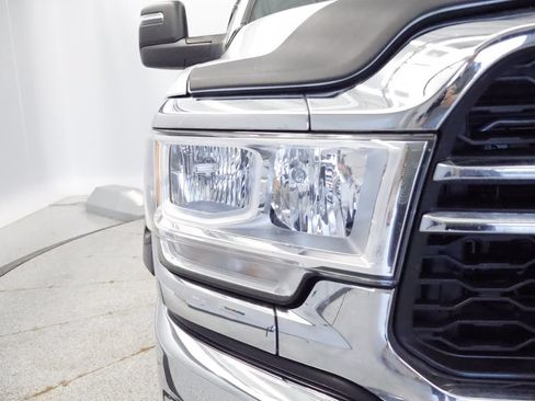 Certified 2024 RAM 2500 Tradesman w/ Chrome Appearance Group AWD/4WD image 8