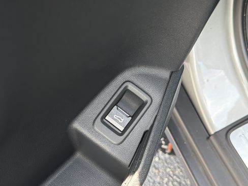 Used 2025 MINI Cooper S FWD image 56