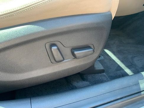 Used 2016 Hyundai Tucson Limited w/ Option Group 03 FWD image 15
