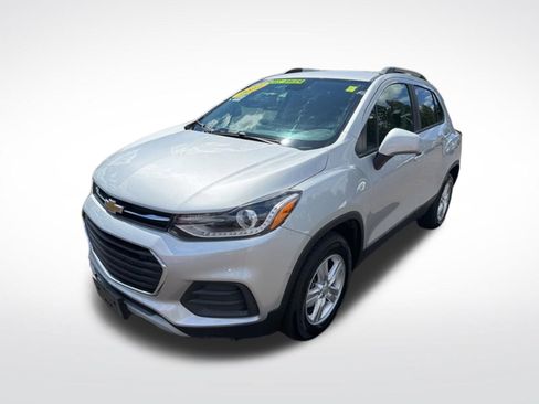 Used 2022 Chevrolet Trax LT w/ Driver Confidence Package AWD/4WD image 7
