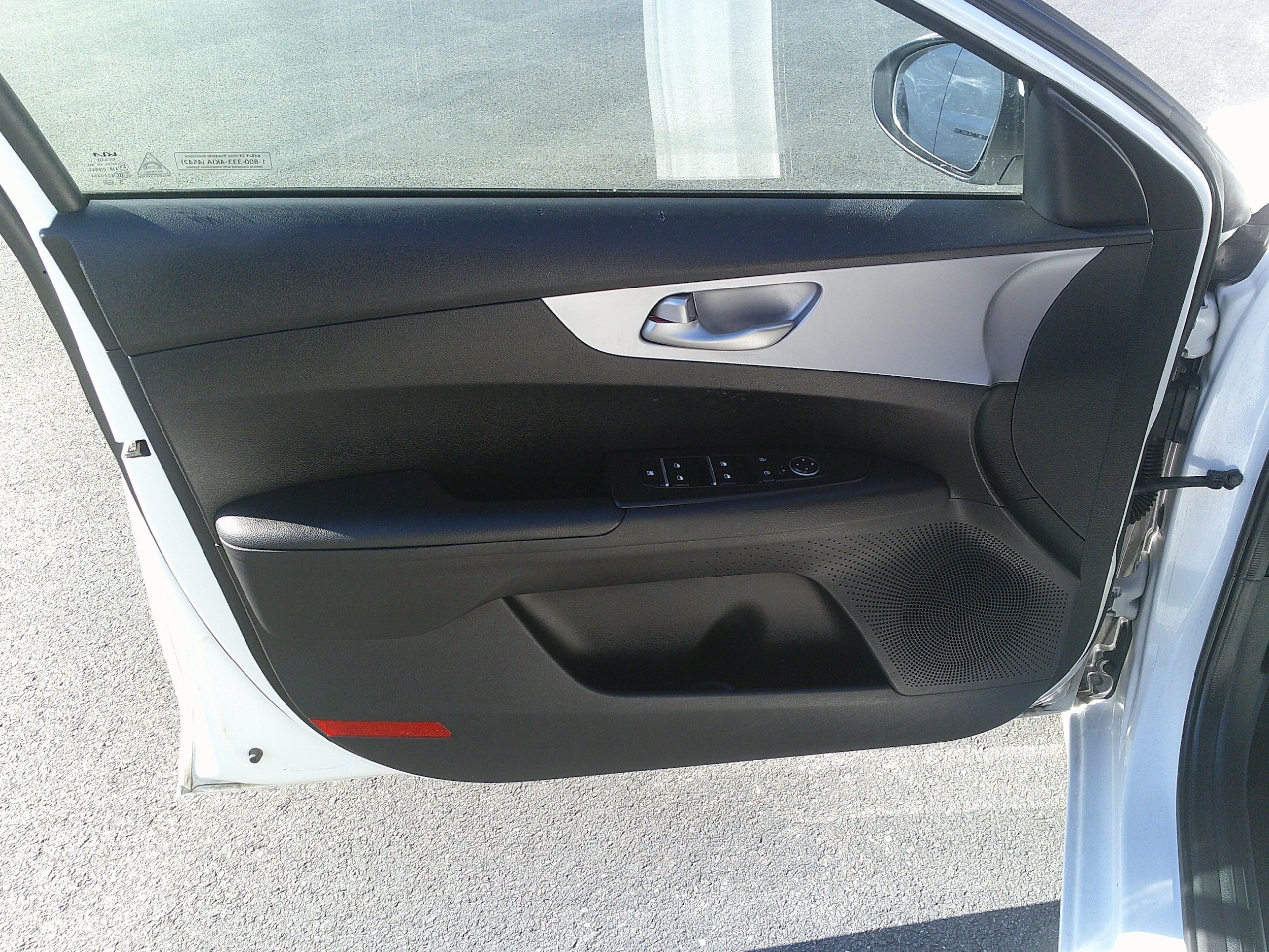 Used 2024 Kia Forte LXS FWD image 14