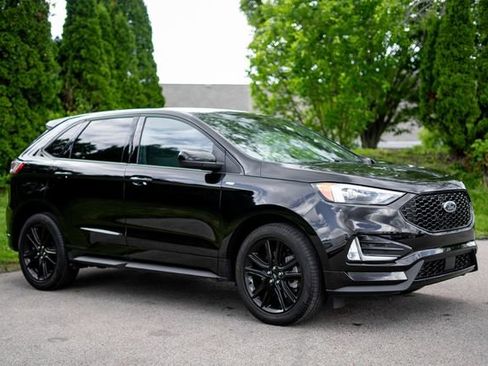 Used 2024 Ford Edge ST-Line w/ Class II Trailer Tow Package AWD/4WD image 3