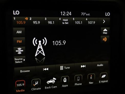 Used 2021 Jeep Wrangler Unlimited Sahara w/ Cold Weather Group AWD/4WD image 11