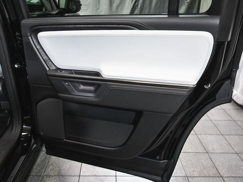 Used 2025 Rivian R1S Adventure image 16