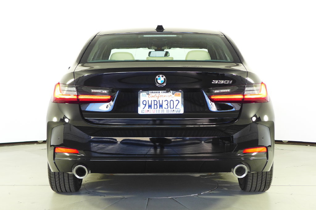 Used 2026 BMW 330i Sedan w/ Convenience Package RWD image 8
