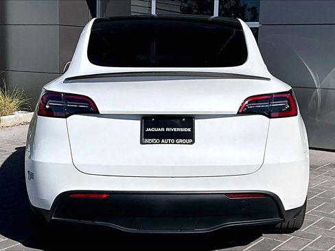 Used 2021 Tesla Model Y Performance image 4