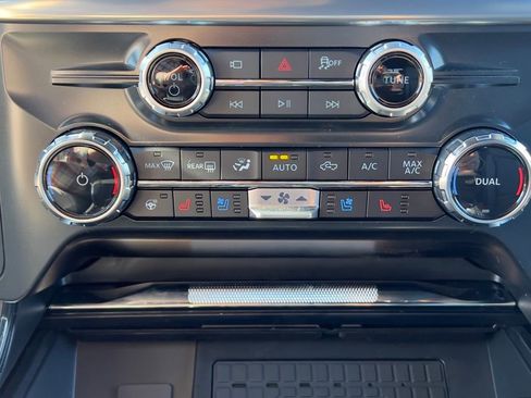 New 2025 Ford F150 Lariat w/ Equipment Group 502A High image 26