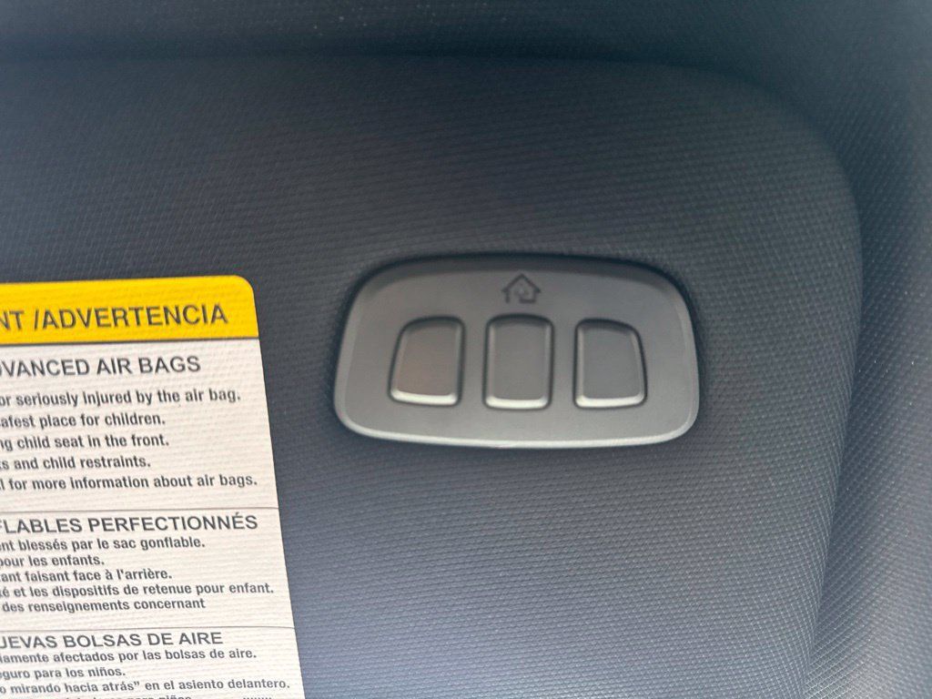 Used 2025 Ford Explorer ST AWD/4WD image 20