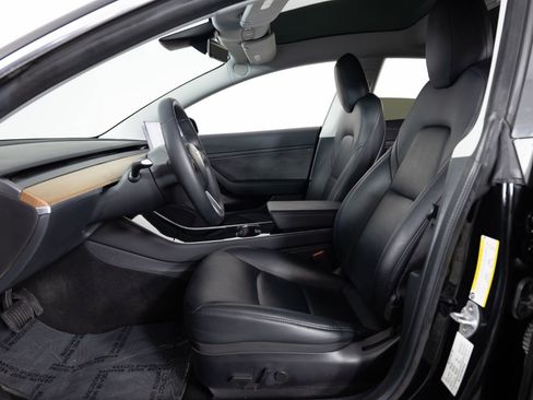 Used 2019 Tesla Model 3 Long Range image 13