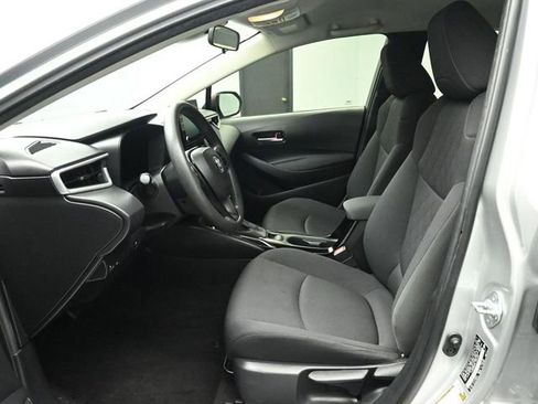 Used 2020 Toyota Corolla LE image 10