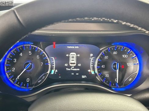 New 2026 Chrysler Pacifica Select AWD/4WD image 14