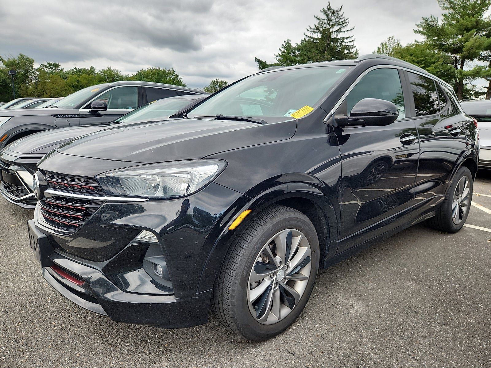 Used 2022 Buick Encore GX Select w/ Sport Touring Package FWD image 5