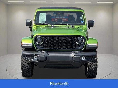 Certified 2025 Jeep Gladiator Sport AWD/4WD image 5