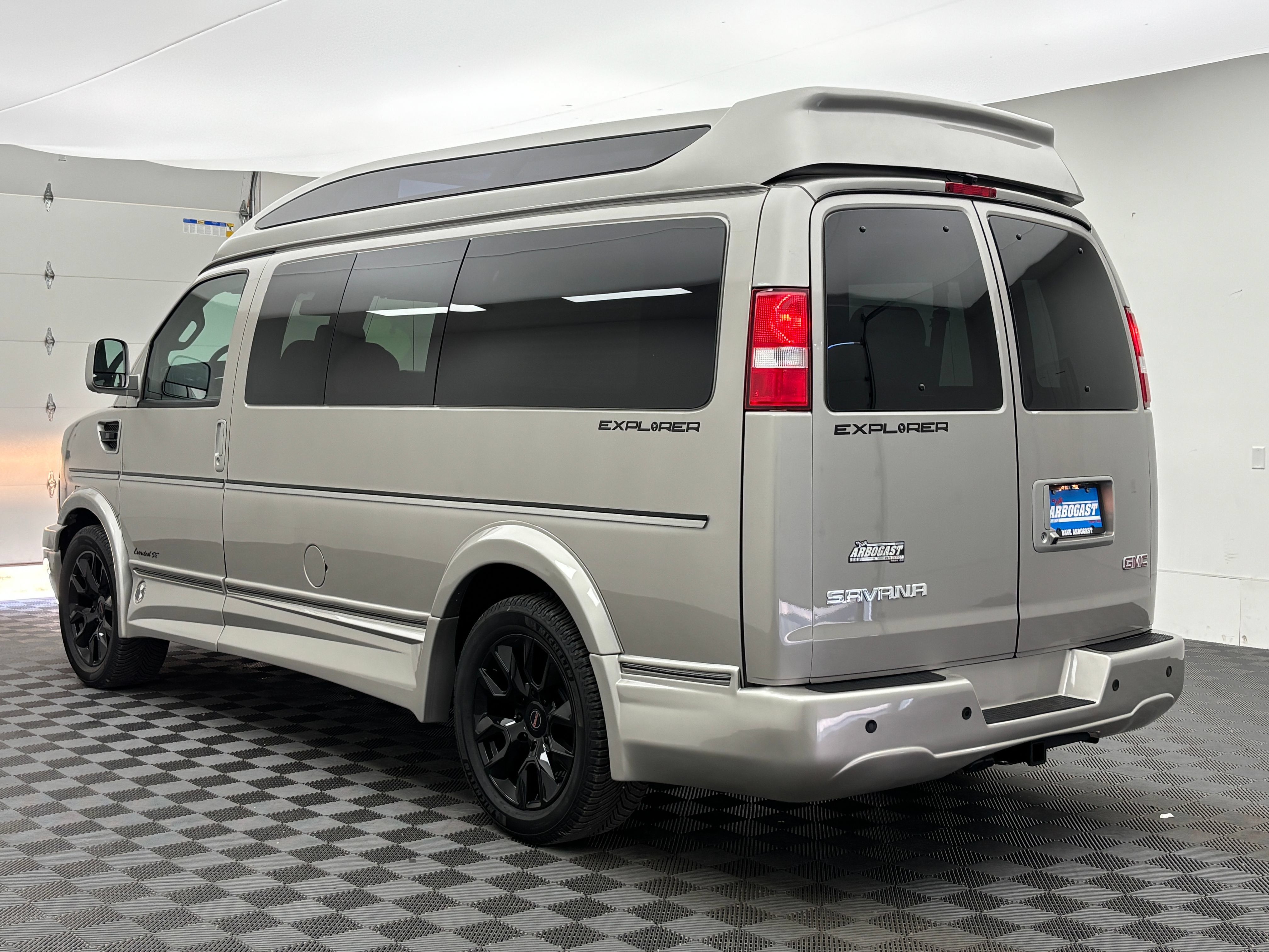 New 2026 GMC Savana 2500 w/ Driver Convenience Package RWD image 14