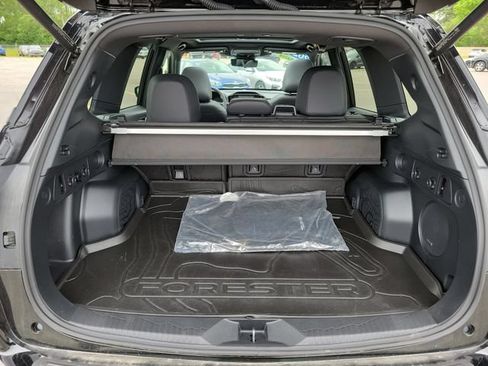 Used 2025 Subaru Forester Touring AWD/4WD image 28